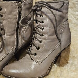 Steve Madden women's Leather granny boots booties Size 10